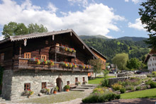 Das Klausnerhaus in Hollersbach ist ein typischer Pinzgauer Bauernhof